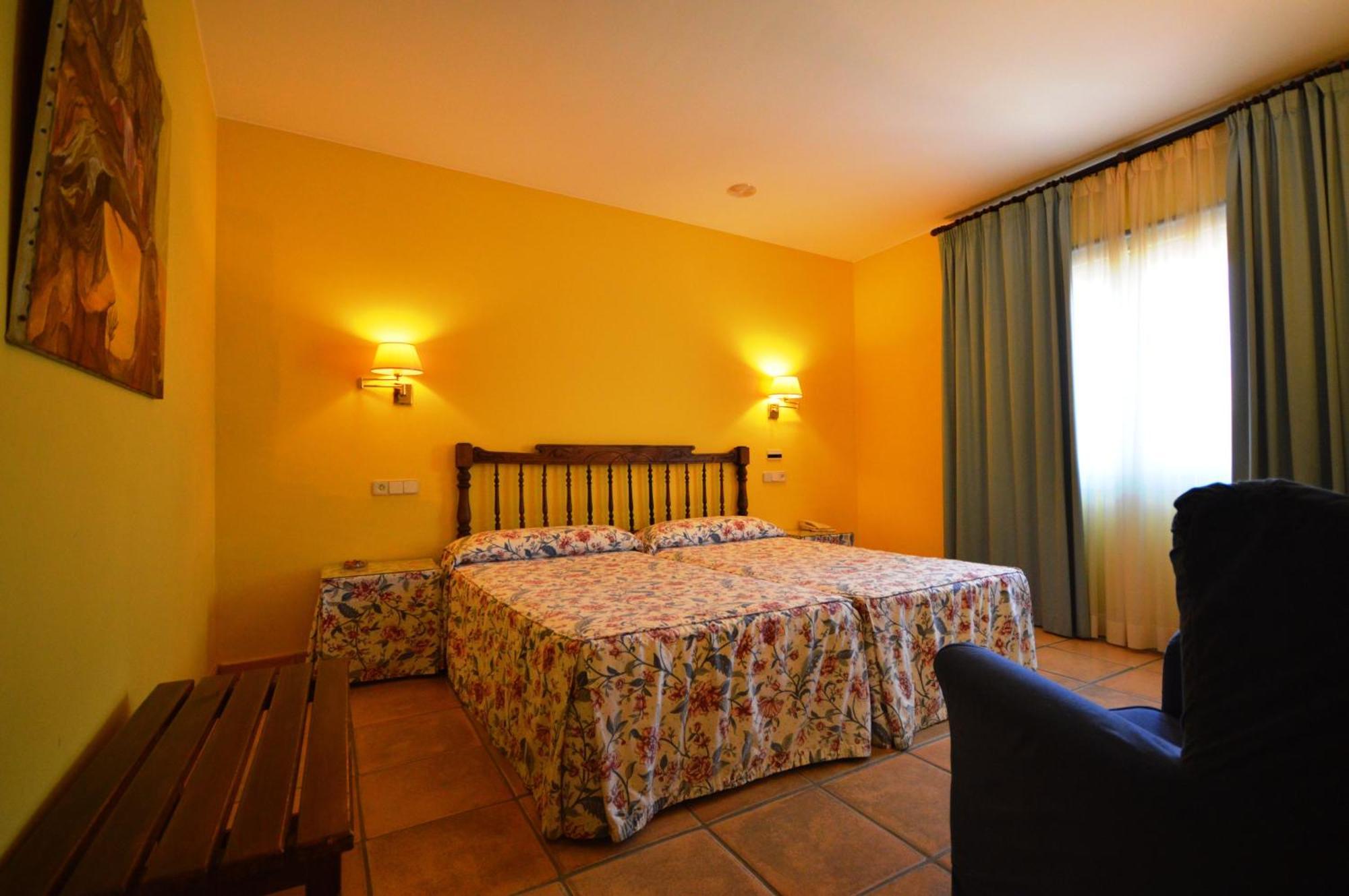 Hotel Can Ceret Sant Pere Pescador Extérieur photo