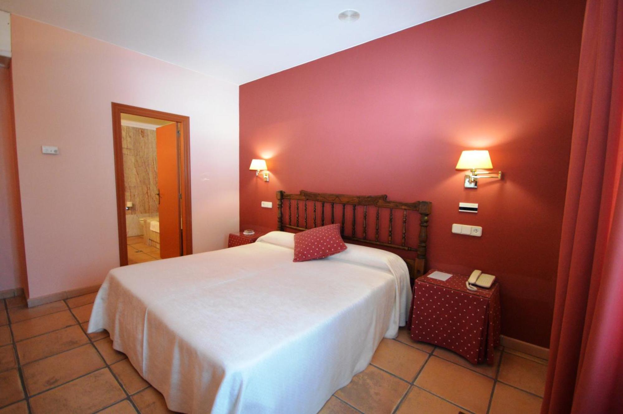 Hotel Can Ceret Sant Pere Pescador Chambre photo