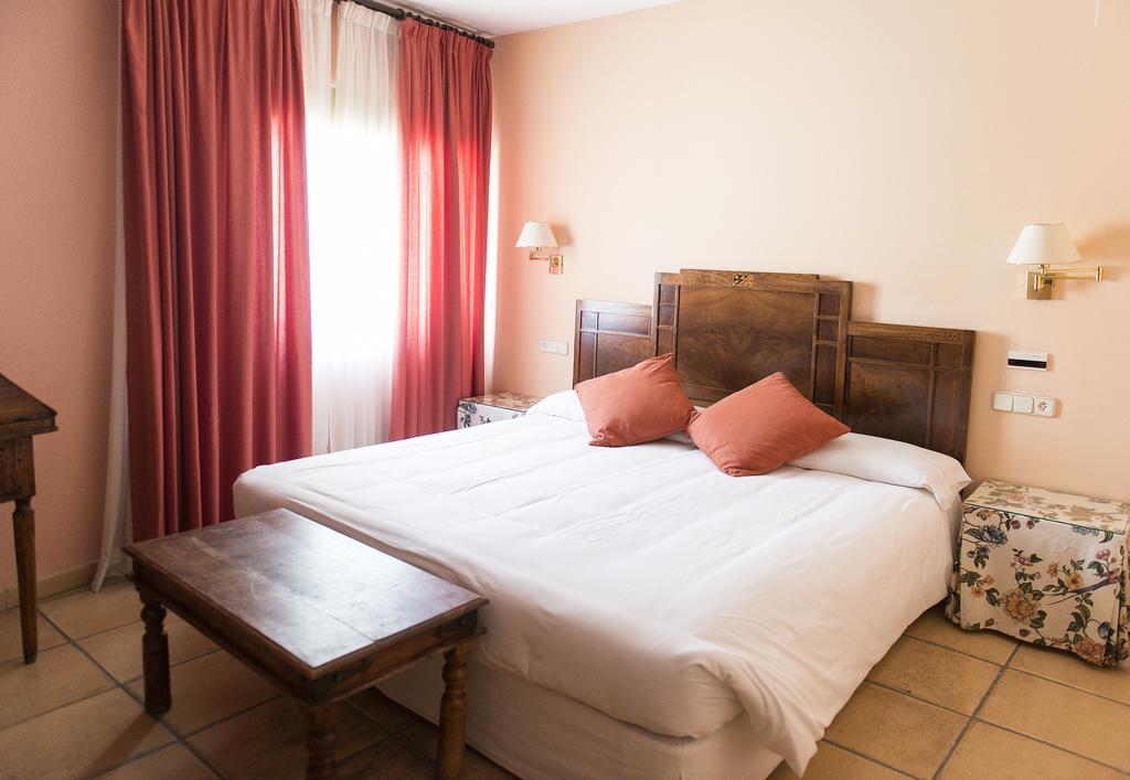 Hotel Can Ceret Sant Pere Pescador Extérieur photo
